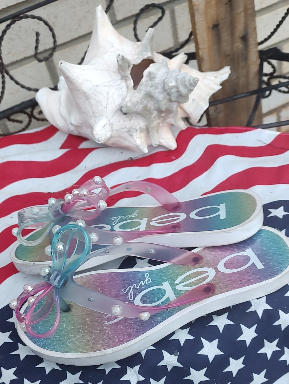 Bebe Girls// Flip Flops - Picture 4 of 8